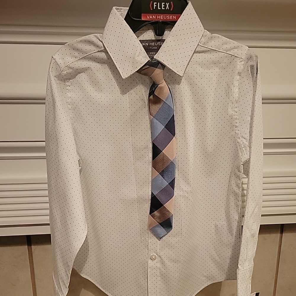 Van Heusen Boys Dress Shirt With  Tie Size XXS